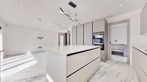 Photo 18- click for photo gallery